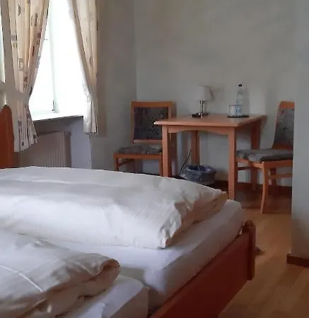 Linden's Pension-restaurant Ayl