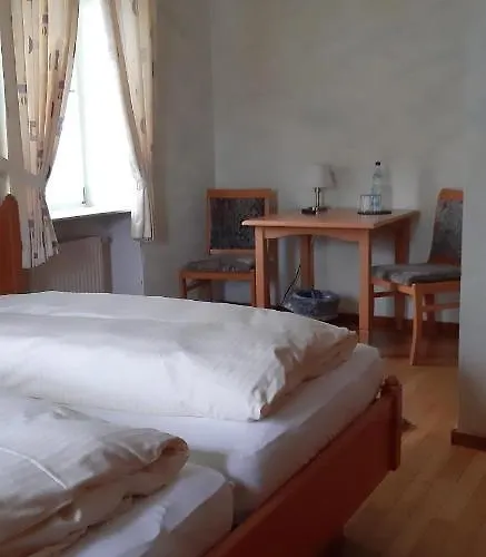 Linden's Pension-restaurant Ayl